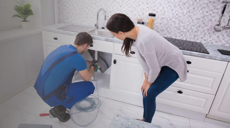 Professional bathroom faucet installation in Daisetta, TX